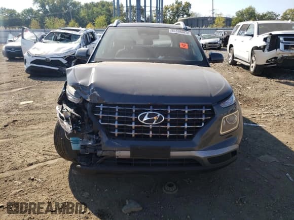 ✅ 2023 Hyundai Venue Limited • VIN: KMHRC8A33PU249364 • Lot: 85166325. Wystawiony na Copart z przebiegiem 21 007 mil. Bezpłatny archiwum sprzedaży aukcyjnych z USA i szczegółowy raport historii pojazdu na DreamBid. Zdjęcie 5.