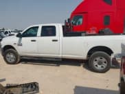 ✅ 2017 Ram 2500 Tradesman • VIN: 3C6TR5HT3HG554310 • Lot: 42501591. Wystawiony na IAAI z przebiegiem 226 721 mil. Bezpłatny archiwum sprzedaży aukcyjnych z USA i szczegółowy raport historii pojazdu na DreamBid. Zdjęcie 13.