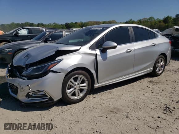 ✅ 2017 Chevrolet Cruze LT • VIN: 1G1BE5SM4H7263157 • Lot: 46839503. Listed on Copart with 90,330 mi. Free auction sales archive from the USA and detailed vehicle history report at DreamBid. Image 1.