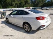 ✅ 2018 Chevrolet Cruze LT • VIN: 1G1BE5SM7J7199539 • Лот: 69445952. Опубликован ранее на Copart с пробегом 80 062 миль. Бесплатный доступ к архиву аукционных продаж из США и подробный отчёт об истории автомобиля на DreamBid. Изображение 2.