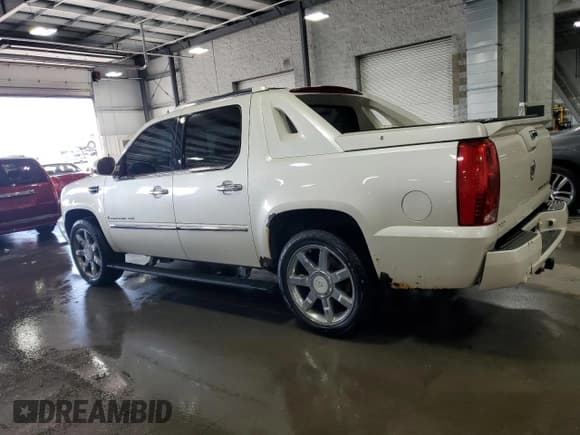✅ 2008 Cadillac Escalade EXT • VIN: 3GYFK628X8G194175 • Lot: 68076284. Listed on Copart with 224,315 mi. Free auction sales archive from the USA and detailed vehicle history report at DreamBid. Image 2.