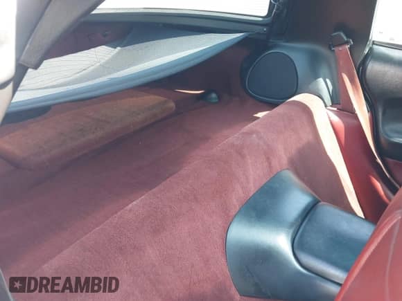 1997 Chevrolet Corvette with VIN 1G1YY22G0V5104220, listed as a IAAI auction lot 42012275 with 123,327 mi miles and . Bid and sale history available at DreamBid. Image 8.