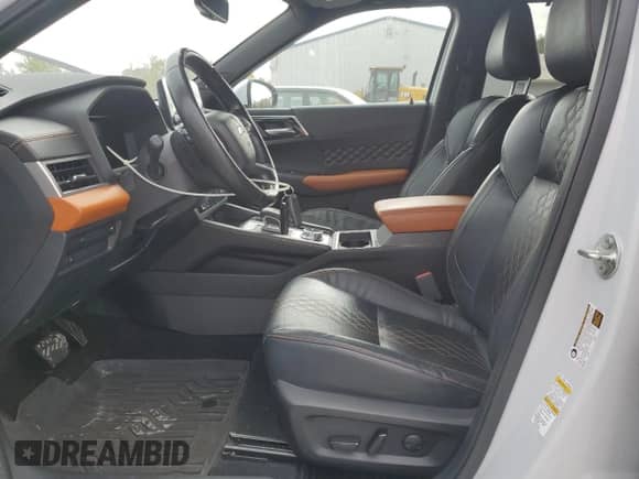 2022 Mitsubishi Outlander SEL z VIN JA4J4VA88NZ028085, wystawiony jako Copart lot #86821815 z przebiegiem 70 371 mil mil oraz Szkoda całkowita • Salvage title. Historia ofert i sprzedaży dostępna na DreamBid. Obrazek 7.