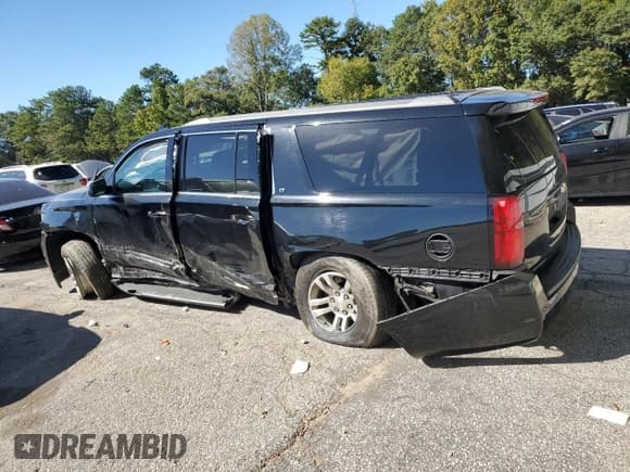 ✅ 2020 Chevrolet Suburban LT • VIN: 1GNSCHKC5LR305605 • Lot: 75447164. Wystawiony na Copart z przebiegiem 176 775 mil. Bezpłatny archiwum sprzedaży aukcyjnych z USA i szczegółowy raport historii pojazdu na DreamBid. Zdjęcie 2.