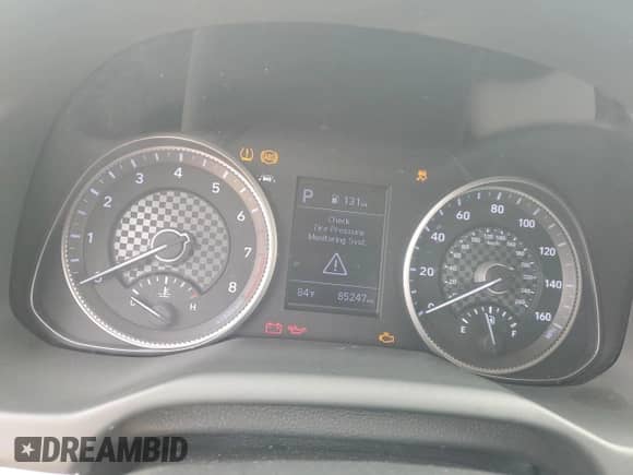 ✅ 2020 Hyundai Elantra SEL • VIN: 5NPD84LF4LH586372 • Lot: 91319165. Wystawiony na Copart z przebiegiem 85 247 mil mil. Skorzystaj z bezpłatnego archiwum sprzedaży aukcyjnych z USA i zobacz szczegółowy raport historii pojazdu na DreamBid. Zdjęcie 9.