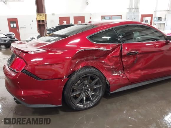 ✅ 2015 Ford Mustang GT • VIN: 1FA6P8CF4F5355548 • Lot: 43410276. Listed on IAAI with 40,923 mi. Free auction sales archive from the USA and detailed vehicle history report at DreamBid. Image 17.