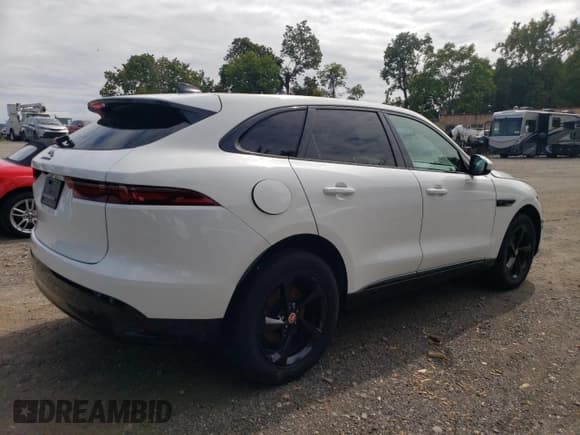 ✅ 2023 Jaguar F-Pace S • VIN: SADCJ2EX3PA704813 • Lot: 80324165. Wystawiony na Copart z przebiegiem 40 868 mil. Bezpłatny archiwum sprzedaży aukcyjnych z USA i szczegółowy raport historii pojazdu na DreamBid. Zdjęcie 3.