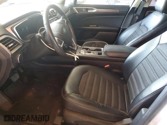 ✅ 2017 Ford Fusion SE • VIN: 3FA6P0H92HR294298 • Lot: 89640605. Listed on Copart with 118,217 mi. Free auction sales archive from the USA and detailed vehicle history report at DreamBid. Image 7.