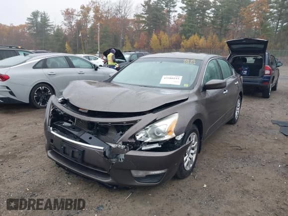 ✅ 2014 Nissan Altima S • VIN: 1N4AL3AP3EC279657 • Лот: 43580193. Опубликован ранее на IAAI с пробегом 184 454 миль. Бесплатный доступ к архиву аукционных продаж из США и подробный отчёт об истории автомобиля на DreamBid. Изображение 6.