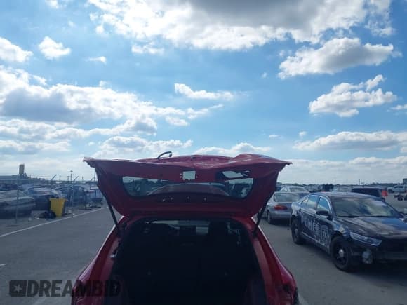 ✅ 2025 Honda HR-V Sport • VIN: 3CZRZ2H51SM746590 • Lot: 43051626. Listed on IAAI with 3,272 mi. Free auction sales archive from the USA and detailed vehicle history report at DreamBid. Image 6.