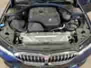 2020 BMW 3 Series 330i xDrive z VIN 3MW5R7J09L8B26187, wystawiony jako Copart lot #83956685 z przebiegiem 33 911 mil mil oraz Szkoda całkowita • Salvage title. Historia ofert i sprzedaży dostępna na DreamBid. Obrazek 11.