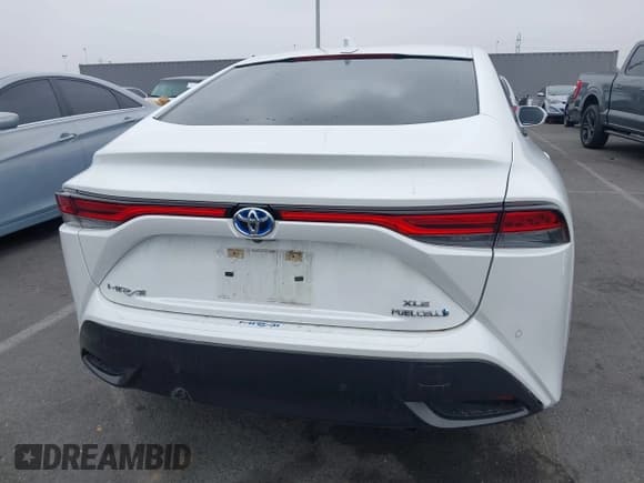 ✅ 2021 Toyota Mirai XLE • VIN: JTDAAAAA3MA002047 • Lot: 42966983. Listed on IAAI with 49,887 mi. Free auction sales archive from the USA and detailed vehicle history report at DreamBid. Image 16.