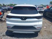 ✅ 2024 VinFast VF 8 Eco • VIN: RLLV1AEB7RH004473 • Лот: 42562607. Опубликован ранее на IAAI с пробегом 2 336 миль. Бесплатный доступ к архиву аукционных продаж из США и подробный отчёт об истории автомобиля на DreamBid. Изображение 16.