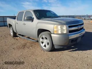 ✅ 2007 Chevrolet Silverado 1500 1LT • VIN: 2GCEC13C671566638 • Lot: 41827048. Listed on IAAI with 246,127 mi. Free auction sales archive from the USA and detailed vehicle history report at DreamBid. Image 1.