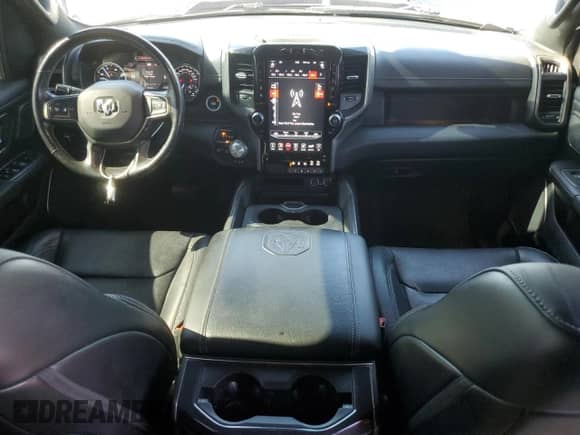 2020 Ram 1500 Rebel z VIN 1C6SRFLM6LN286161, wystawiony jako Copart lot #61503965 z przebiegiem 119 391 mil mil oraz Szkoda całkowita • Salvage title. Historia ofert i sprzedaży dostępna na DreamBid. Obrazek 8.