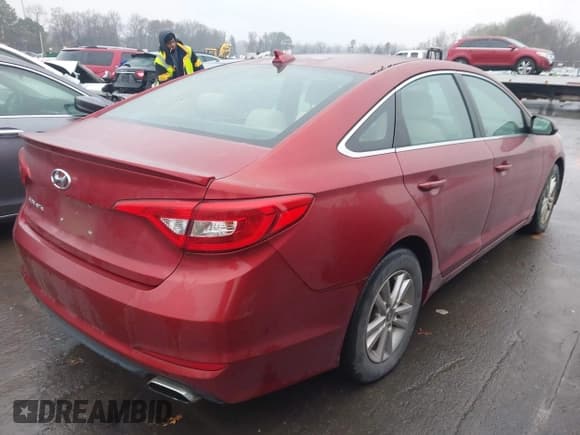 ✅ 2016 Hyundai Sonata SE • VIN: 5NPE24AF5GH260384 • Лот: 43877319. Опубликован ранее на IAAI с пробегом 65 429 миль. Бесплатный доступ к архиву аукционных продаж из США и подробный отчёт об истории автомобиля на DreamBid. Изображение 4.