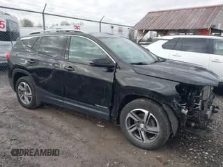 ✅ 2021 GMC Terrain SLT • VIN: 3GKALVEVXML383116 • Lot: 43721994. Wystawiony na IAAI z przebiegiem 43 995 mil. Bezpłatny archiwum sprzedaży aukcyjnych z USA i szczegółowy raport historii pojazdu na DreamBid. Zdjęcie 1.