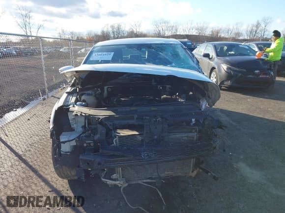 ✅ 2013 Volkswagen CC R-Line • VIN: WVWBP7AN2DE546329 • Lot: 43664929. Listed on IAAI with 123,655 mi. Free auction sales archive from the USA and detailed vehicle history report at DreamBid. Image 12.