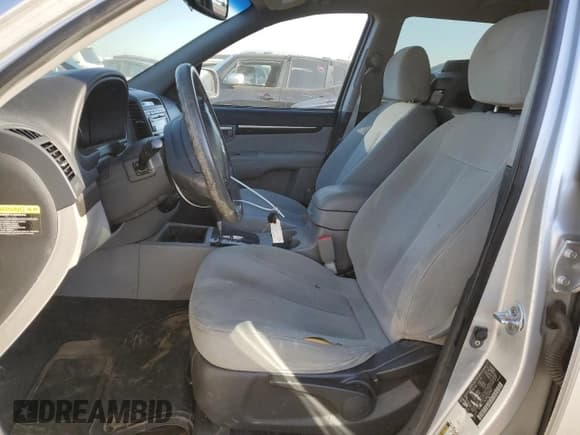 ✅ 2008 Hyundai Santa Fe GLS • VIN: 5NMSG73D38H202807 • Lot: 73045054. Listed on Copart with 122,054 mi. Free auction sales archive from the USA and detailed vehicle history report at DreamBid. Image 7.