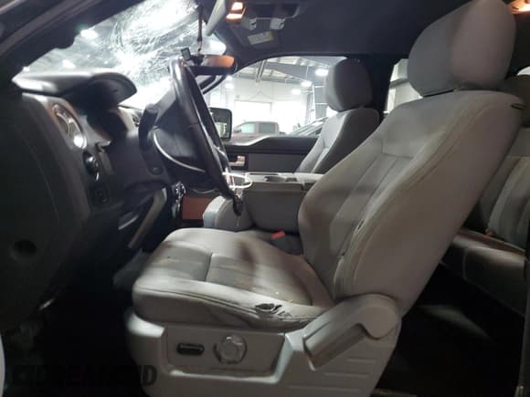 ✅ 2014 Ford F-150 XL • VIN: 1FTFX1ET8EFB47198 • Lot: 93432875. Listed on Copart with 53,960 mi. Free auction sales archive from the USA and detailed vehicle history report at DreamBid. Image 7.