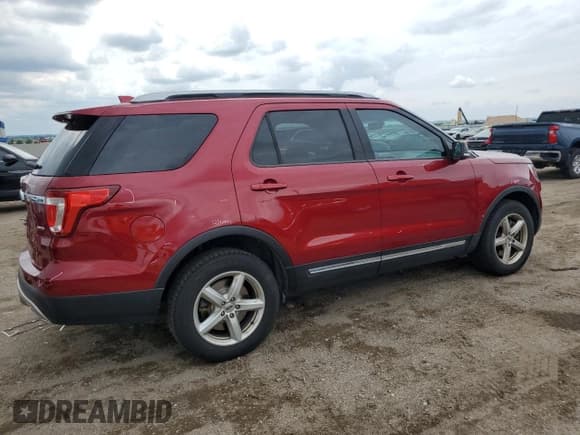✅ 2017 Ford Explorer XLT • VIN: 1FM5K8D80HGA75553 • Lot: 58581005. Wystawiony na Copart z przebiegiem 125 387 mil. Bezpłatny archiwum sprzedaży aukcyjnych z USA i szczegółowy raport historii pojazdu na DreamBid. Zdjęcie 3.