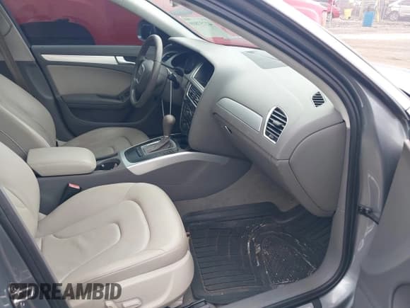 ✅ 2009 Audi A4 Premium • VIN: WAUJF78K19N066782 • Lot: 42757809. Wystawiony na IAAI z przebiegiem 151 947 mil. Bezpłatny archiwum sprzedaży aukcyjnych z USA i szczegółowy raport historii pojazdu na DreamBid. Zdjęcie 5.