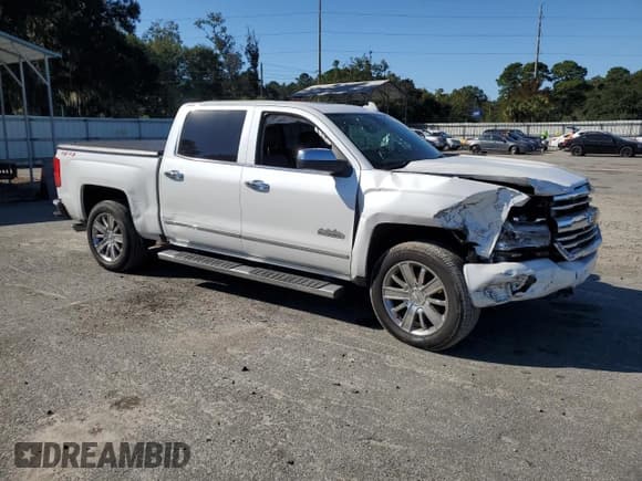 ✅ 2016 Chevrolet Silverado 1500 High Country • VIN: 3GCUKTEC8GG166496 • Lot: 82639825. Wystawiony na Copart z przebiegiem 109 946 mil. Bezpłatny archiwum sprzedaży aukcyjnych z USA i szczegółowy raport historii pojazdu na DreamBid. Zdjęcie 4.