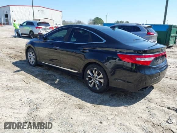 2012 Hyundai Azera z VIN KMHFG4JG3CA152535, wystawiony jako IAAI lot #41793853 z przebiegiem 157 985 mil mil oraz . Historia ofert i sprzedaży dostępna na DreamBid. Obrazek 3.