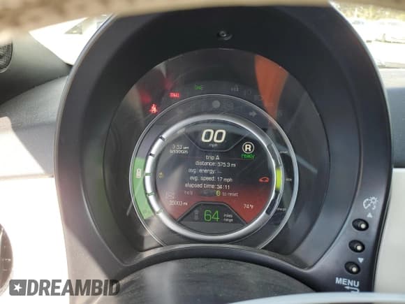 ✅ 2018 FIAT 500e • VIN: 3C3CFFGE5JT469593 • Lot: 59946225. Listed on Copart with 35,003 mi. Free auction sales archive from the USA and detailed vehicle history report at DreamBid. Image 9.