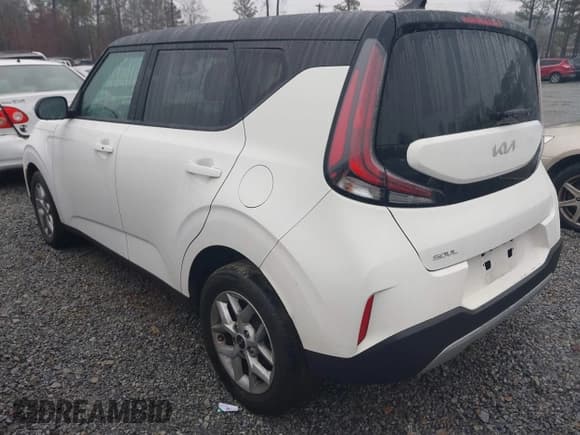 ✅ 2023 Kia Soul LX • VIN: KNDJ23AU2P7208108 • Lot: 41426711. Listed on IAAI with 27,847 mi. Free auction sales archive from the USA and detailed vehicle history report at DreamBid. Image 3.