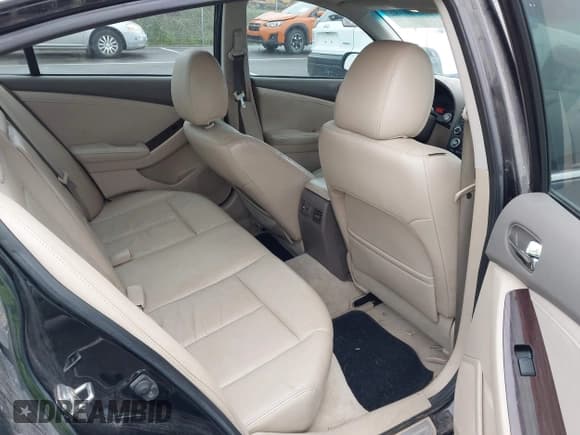 ✅ 2011 Nissan Altima SR • VIN: 1N4BL2AP3BN505064 • Lot: 42410582. Wystawiony na IAAI z przebiegiem 135 804 mil. Bezpłatny archiwum sprzedaży aukcyjnych z USA i szczegółowy raport historii pojazdu na DreamBid. Zdjęcie 8.