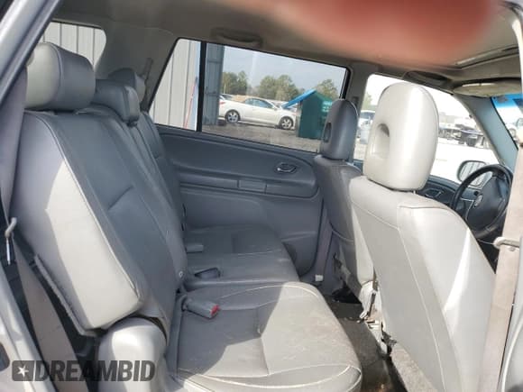 ✅ 2004 Suzuki XL7 LX • VIN: JS3TY92V744104987 • Lot: 43455315. Listed on Copart with 211,431 mi. Free auction sales archive from the USA and detailed vehicle history report at DreamBid. Image 11.