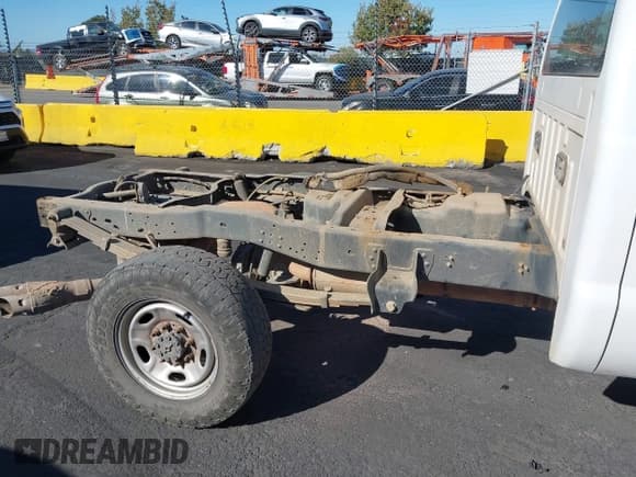 ✅ 2008 Ford F-250 • VIN: 1FDSX21R98EC69556 • Лот: 43472085. Опубликован ранее на IAAI с пробегом 191 424 миль. Бесплатный доступ к архиву аукционных продаж из США и подробный отчёт об истории автомобиля на DreamBid. Изображение 6.