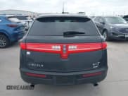 ✅ 2014 Lincoln MKT EcoBoost • VIN: 2LMHJ5AT9EBL55311 • Lot: 42162336. Wystawiony na IAAI z przebiegiem 28 045 mil. Bezpłatny archiwum sprzedaży aukcyjnych z USA i szczegółowy raport historii pojazdu na DreamBid. Zdjęcie 16.