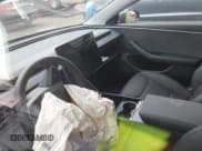 ✅ 2025 Tesla Model 3 Long Range • VIN: 5YJ3E1EB5SF935033 • Лот: 43265782. Опубликован ранее на IAAI с пробегом Не указан. Бесплатный доступ к архиву аукционных продаж из США и подробный отчёт об истории автомобиля на DreamBid. Изображение 17.