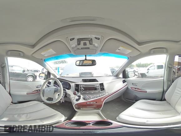 ✅ 2011 Toyota Sienna Limited • VIN: 5TDDK3DCXBS018331 • Лот: 69045785. Опубликован ранее на Copart с пробегом 213 676 миль. Бесплатный доступ к архиву аукционных продаж из США и подробный отчёт об истории автомобиля на DreamBid. Изображение 16.