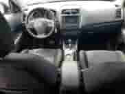 2014 Mitsubishi Outlander ES z VIN 4A4AR3AU8EE006807, wystawiony jako Copart lot #62924365 z przebiegiem 221 686 mil mil oraz Nie do naprawy • Non repairable. Historia ofert i sprzedaży dostępna na DreamBid. Obrazek 8.