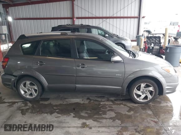 ✅ 2005 Pontiac Vibe • VIN: 5Y2SL63815Z463773 • Лот: 43761383. Опубликован ранее на IAAI с пробегом 299 999 миль. Бесплатный доступ к архиву аукционных продаж из США и подробный отчёт об истории автомобиля на DreamBid. Изображение 13.