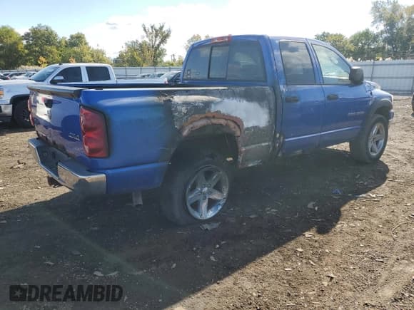 ✅ 2007 Dodge 1500 SLT • VIN: 1D7HU18P77J590688 • Лот: 89690115. Опубликован ранее на Copart с пробегом 188 656 миль. Бесплатный доступ к архиву аукционных продаж из США и подробный отчёт об истории автомобиля на DreamBid. Изображение 3.