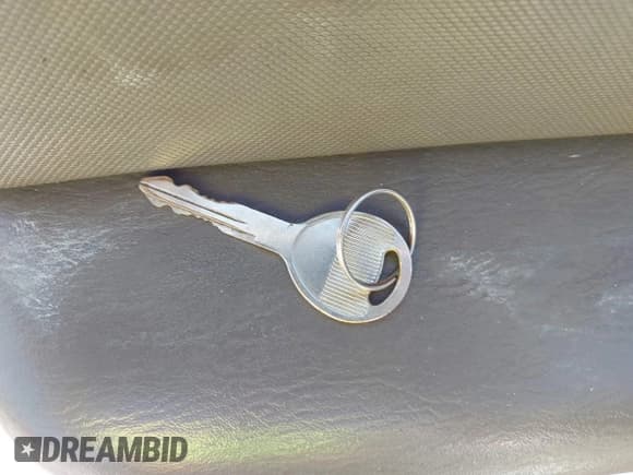 ✅ 2003 Dodge Caravan SE • VIN: 1D4GP24363B183507 • Lot: 43624735. Listed on IAAI with 294,644 mi. Free auction sales archive from the USA and detailed vehicle history report at DreamBid. Image 11.