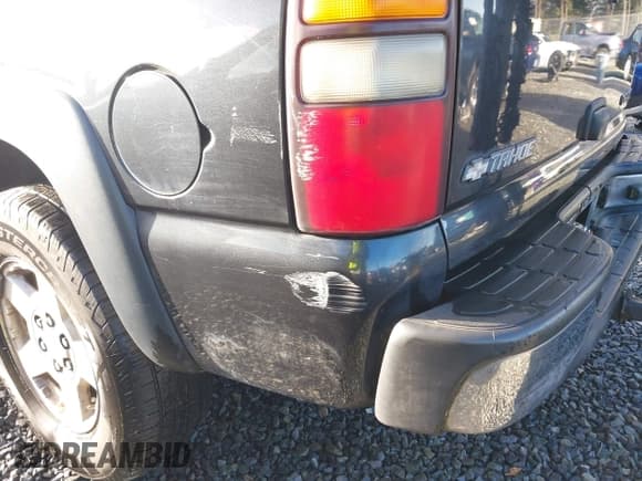 ✅ 2004 Chevrolet Tahoe LS • VIN: 1GNEK13TX4R208133 • Lot: 43751637. Listed on IAAI with 251,771 mi. Free auction sales archive from the USA and detailed vehicle history report at DreamBid. Image 20.