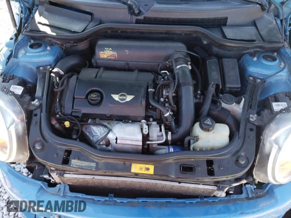 ✅ 2012 MINI Hardtop S • VIN: WMWSV3C50CT387197 • Lot: 85120795. Listed on Copart with 147,953 mi. Free auction sales archive from the USA and detailed vehicle history report at DreamBid. Image 11.