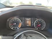 ✅ 2021 Jeep Renegade Freedom • VIN: ZACNJDAB8MPN16386 • Lot: 70880685. Wystawiony na Copart z przebiegiem 78 963 mil. Bezpłatny archiwum sprzedaży aukcyjnych z USA i szczegółowy raport historii pojazdu na DreamBid. Zdjęcie 9.