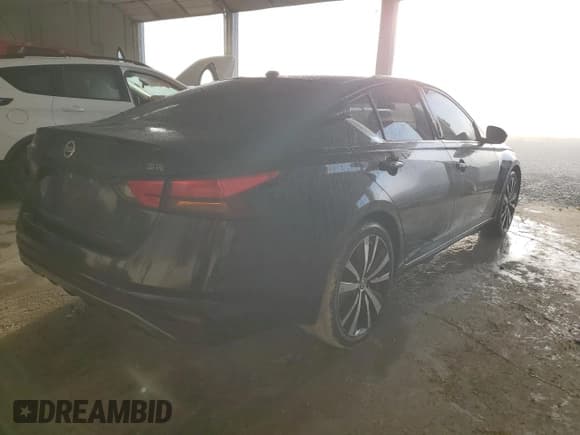 ✅ 2019 Nissan Altima SR • VIN: 1N4BL4CV3KC178359 • Lot: 90880785. Wystawiony na Copart z przebiegiem 162 438 mil. Bezpłatny archiwum sprzedaży aukcyjnych z USA i szczegółowy raport historii pojazdu na DreamBid. Zdjęcie 3.