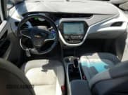✅ 2017 Chevrolet Bolt EV Premier • VIN: 1G1FX6S02H4134494 • Lot: 72043115. Wystawiony na Copart z przebiegiem 123 034 mil. Bezpłatny archiwum sprzedaży aukcyjnych z USA i szczegółowy raport historii pojazdu na DreamBid. Zdjęcie 8.