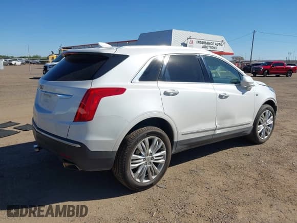 ✅ 2017 Cadillac XT5 Premium Luxury AWD • VIN: 1GYKNERS7HZ310904 • Lot: 43575368. Listed on IAAI with 85,870 mi. Free auction sales archive from the USA and detailed vehicle history report at DreamBid. Image 4.
