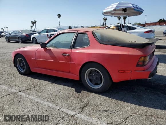 ✅ 1986 Porsche 944 • VIN: WP0AA0941GN458103 • Lot: 57688915. Wystawiony na Copart z przebiegiem 143 263 mil. Bezpłatny archiwum sprzedaży aukcyjnych z USA i szczegółowy raport historii pojazdu na DreamBid. Zdjęcie 2.