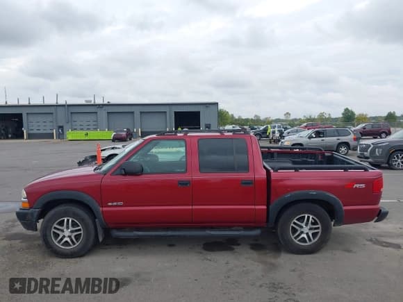 ✅ 2004 Chevrolet S-10 LS • VIN: 1GCDT13X44K103486 • Lot: 43251600. Wystawiony na IAAI z przebiegiem 193 093 mil. Bezpłatny archiwum sprzedaży aukcyjnych z USA i szczegółowy raport historii pojazdu na DreamBid. Zdjęcie 14.