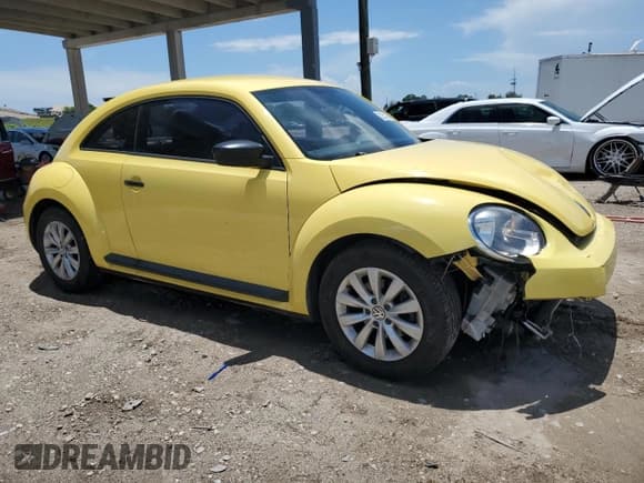 ✅ 2015 Volkswagen Beetle Fleet Edition • VIN: 3VWF17AT7FM614488 • Lot: 62351275. Listed on Copart with 117,290 mi. Free auction sales archive from the USA and detailed vehicle history report at DreamBid. Image 4.