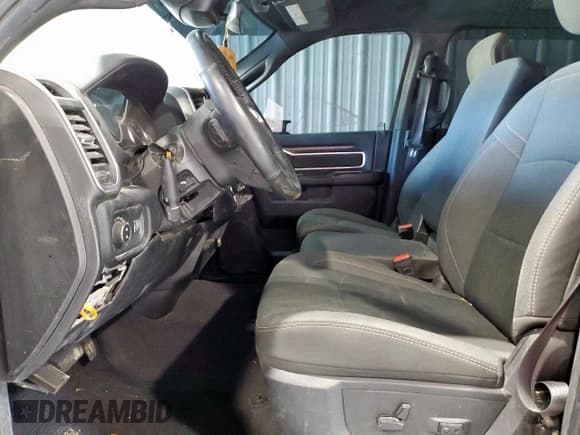 ✅ 2024 Ram 2500 Big Horn • VIN: 3C6UR5DJ8RG380597 • Лот: 61236355. Опубликован ранее на Copart с пробегом Не указан. Бесплатный доступ к архиву аукционных продаж из США и подробный отчёт об истории автомобиля на DreamBid. Изображение 7.